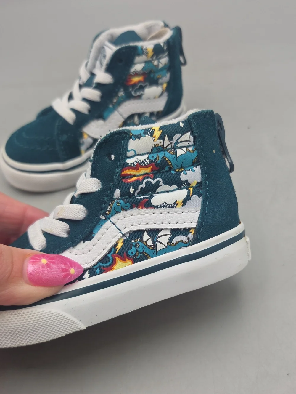 Vans questions leave